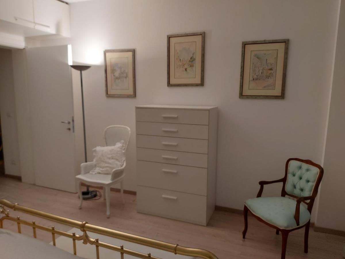 Casa Belle Vacanze Apartment Mestre Bagian luar foto